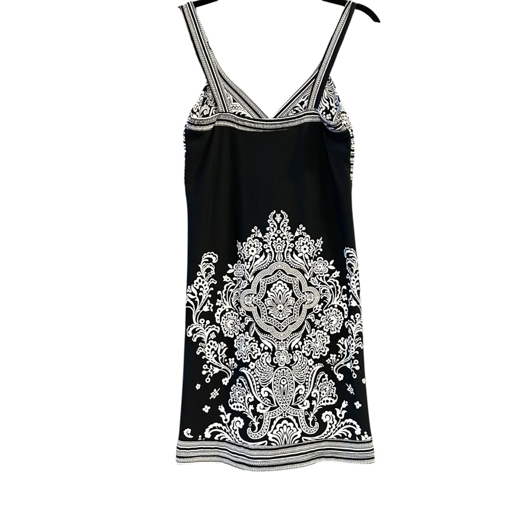 Black and White Patterned Sundress - Picture 6 of 8